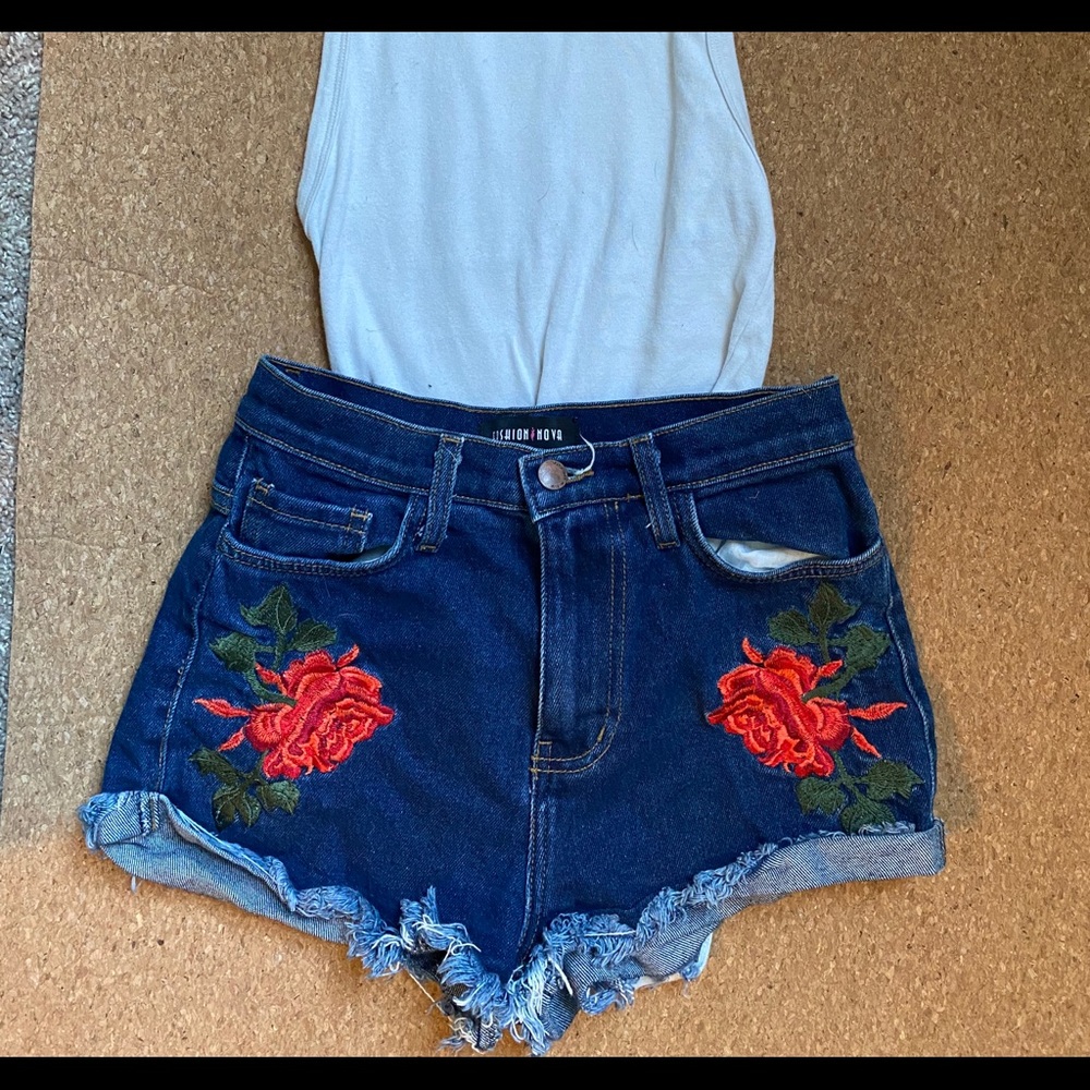 Fashion nova high waisted jean shorts